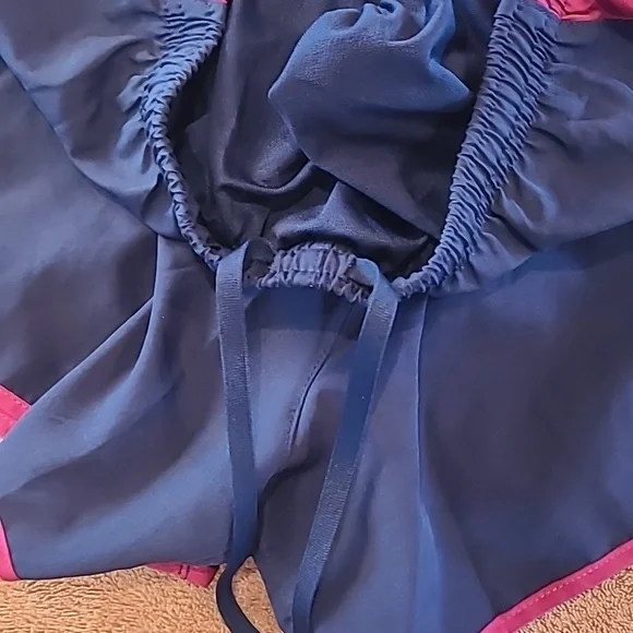 Nike Women's Black and Pink Athletic Shorts - Picture 4 of 6